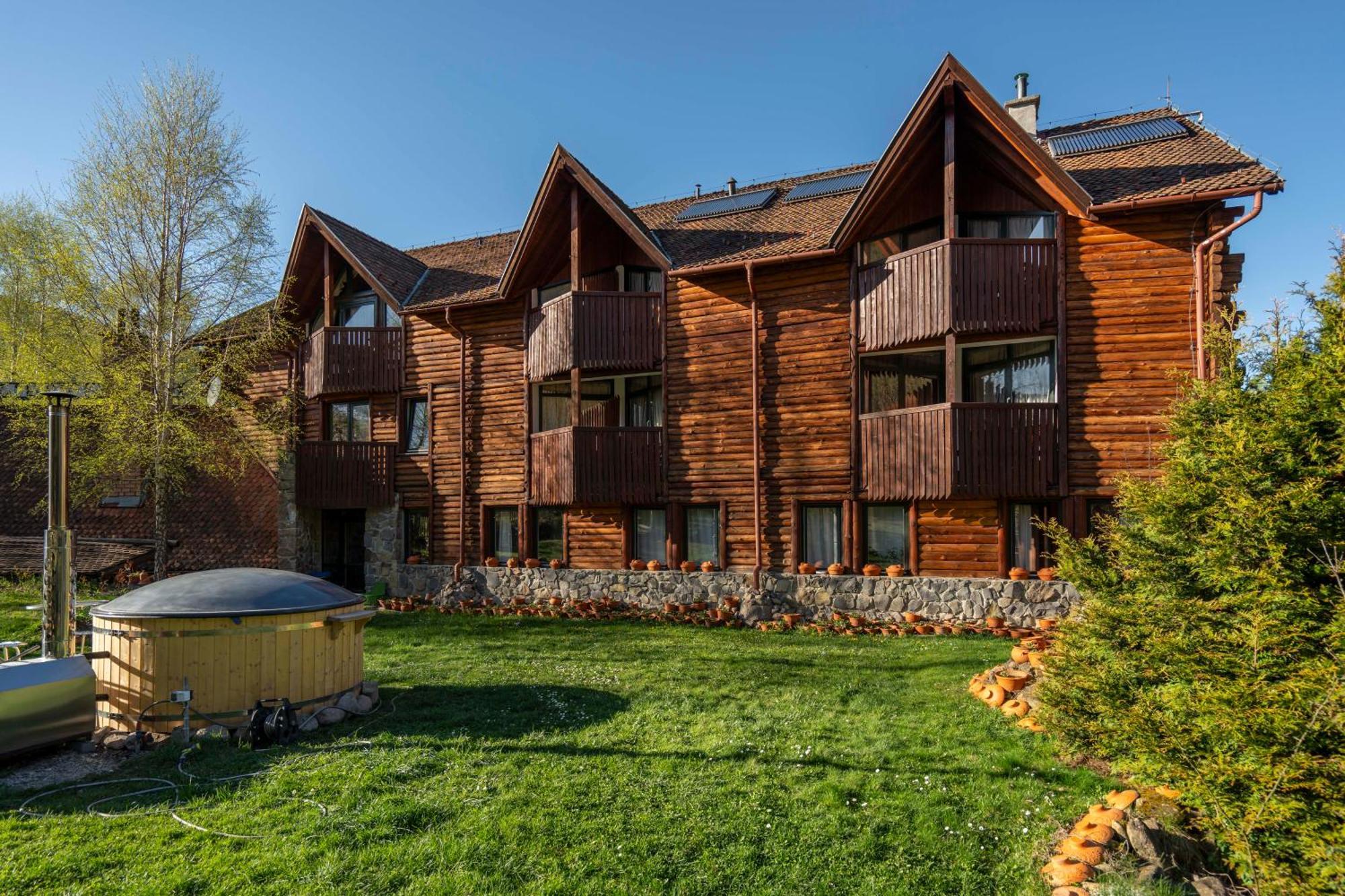 Fortuna Eco - Boutique Hotel BaileTusnad Exterior photo